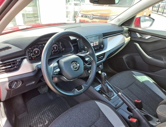Skoda Kamiq cena 103900 przebieg: 51753, rok produkcji 2021 z Poniatowa małe 562